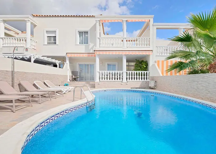 Villa Townhouse With Private Pool! *