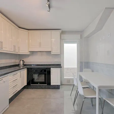 فيلة Townhouse With Private Pool!