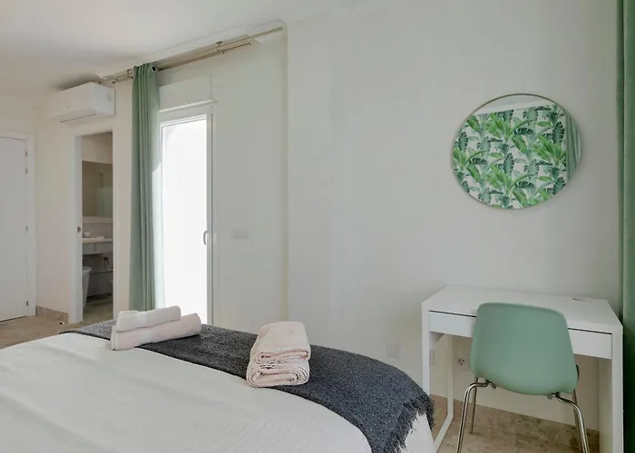 Βίλα Townhouse With Private Pool!