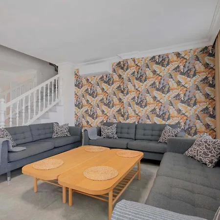 וילה Townhouse With Private Pool! *